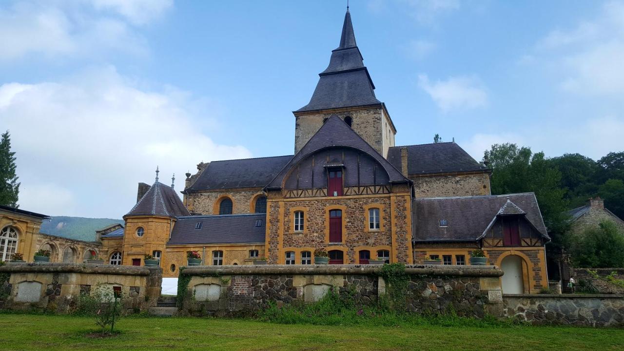 Gite Des Trois Vallees Nouzonville ภายนอก รูปภาพ